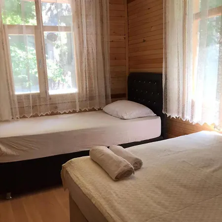 Kapuzbasi Sahin Restaurant Selalenin Hotel *